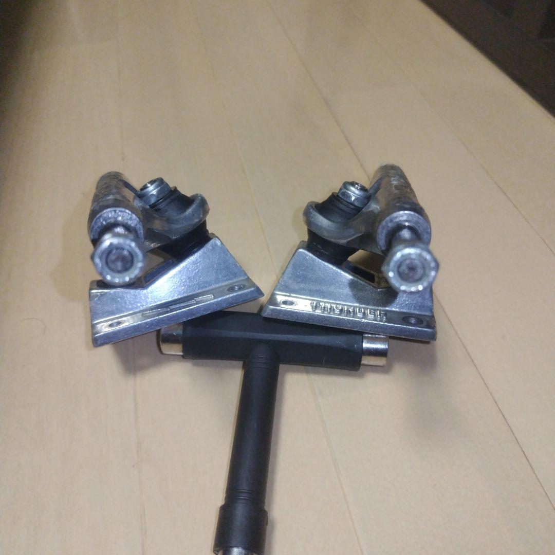 THUNDER TRUCKS SPITFIRE ウィール セット