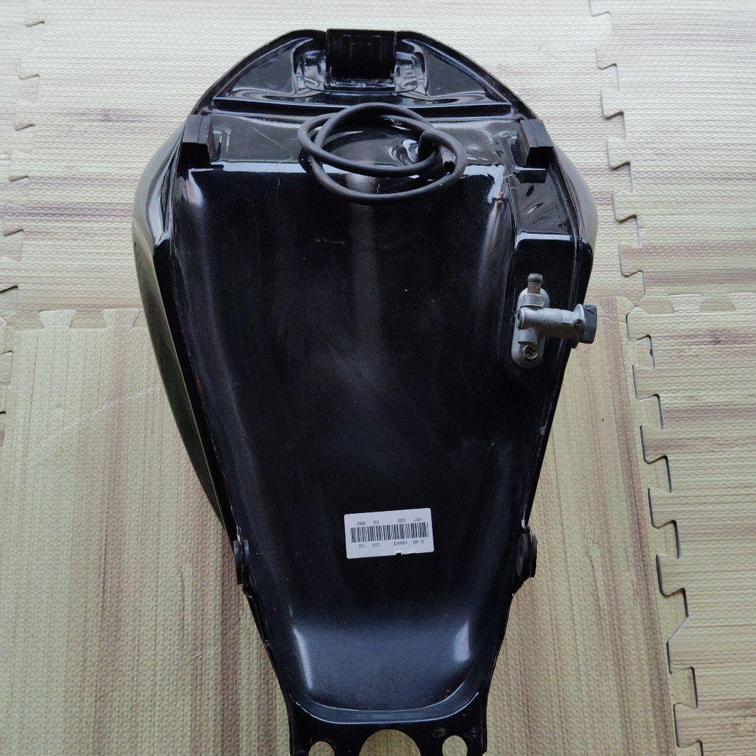 今週末限定特価セール中！SUZUKI RGV250Γ タンク VJ22A - メルカリ