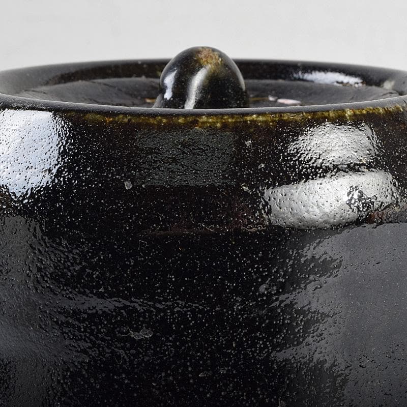 茶道具　芳幽軒　加藤石春作　黒楽水指　時代箱付　V　R9345