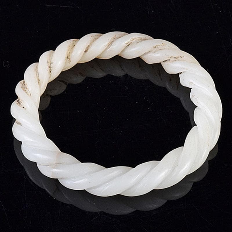 中国　玉石白玉彫刻　玉器　環　装飾品　C　8796E 中国 玉石白玉彫刻 木瓜形水孟 筆洗 銅匙付 時代箱付 M R6047 【公式通販】