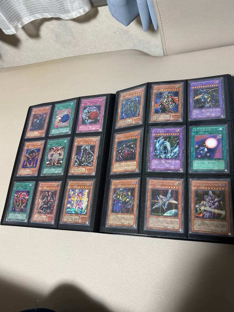 遊戯王まとめ売り　引退品　356枚　バンダイ版フルコンプ　初期　2期　3期