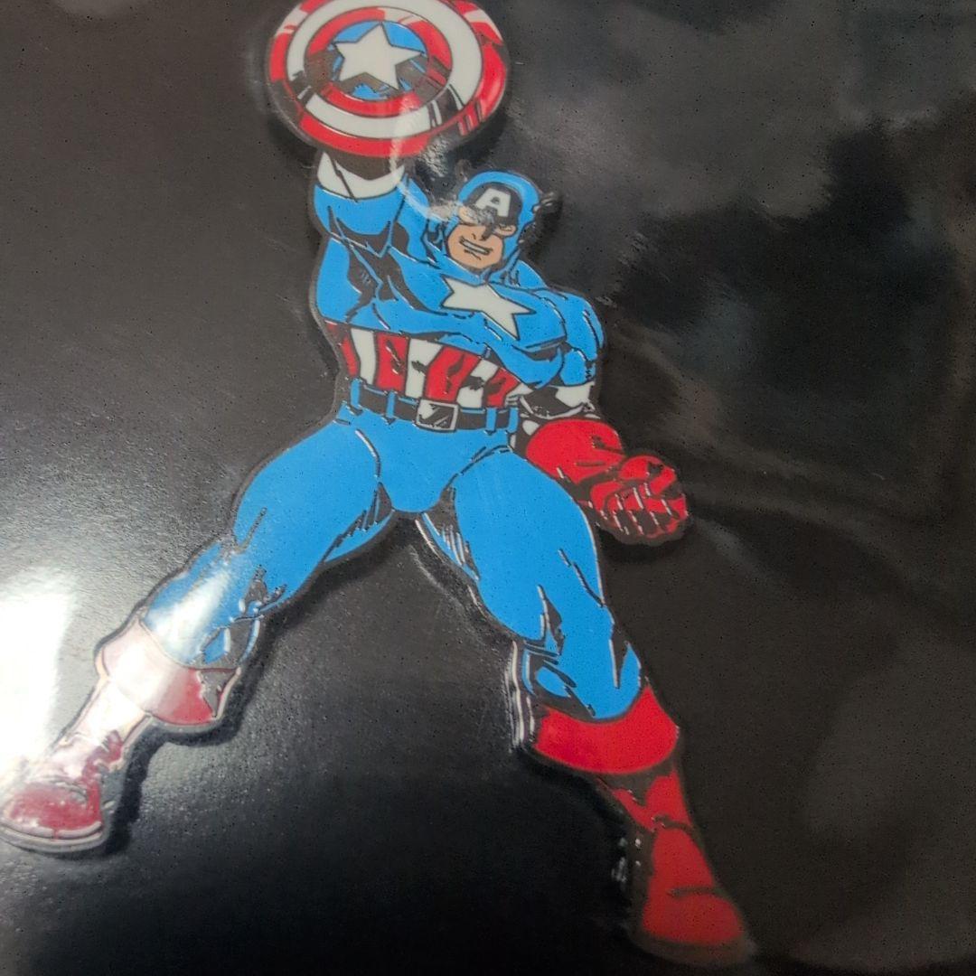 非売品 新品未開封 MarvelvsCapcom ピンバッジ&メタルカードセット