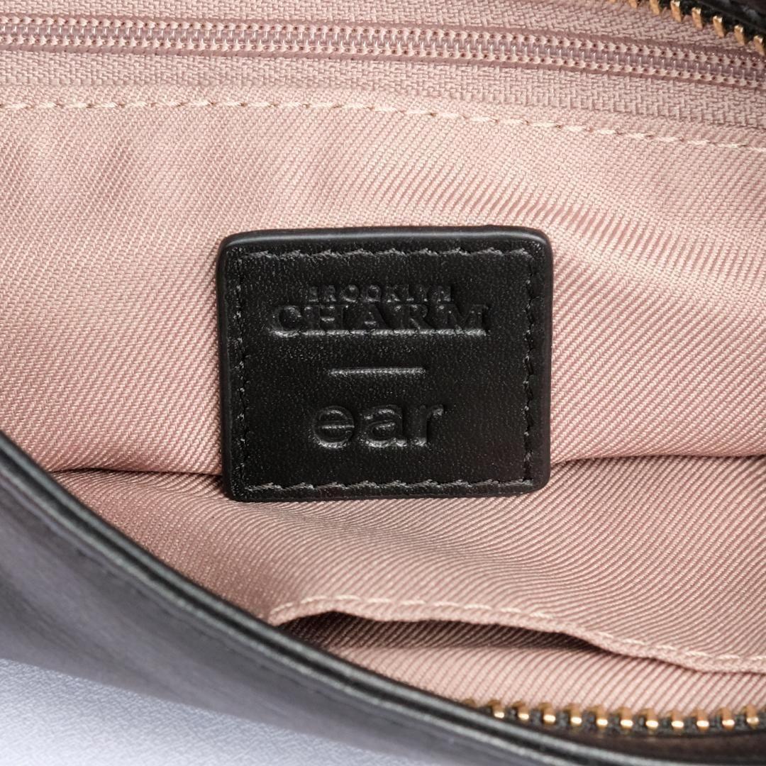 【美品】イアパピヨネ ブルックリン キリン ミニショルダー 斜めがけ 黒 レザー