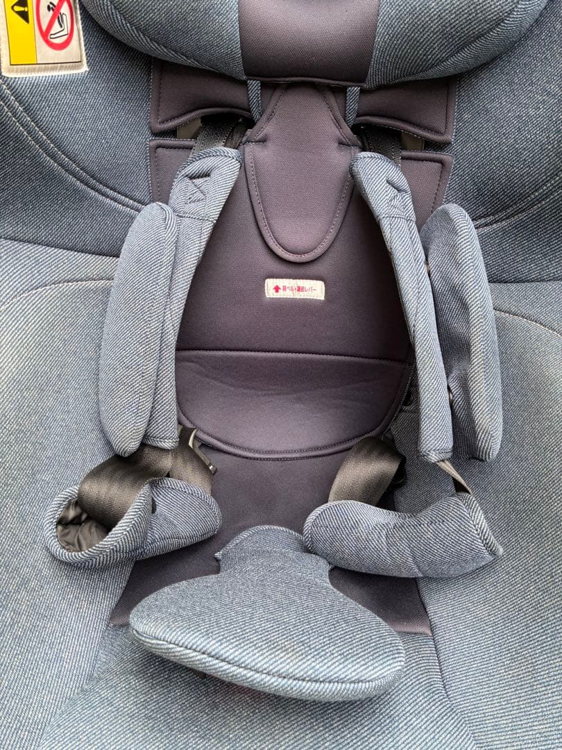 美品　AILEBEBE エールベベ　クルット4 oui ウィ　チャイルドシート