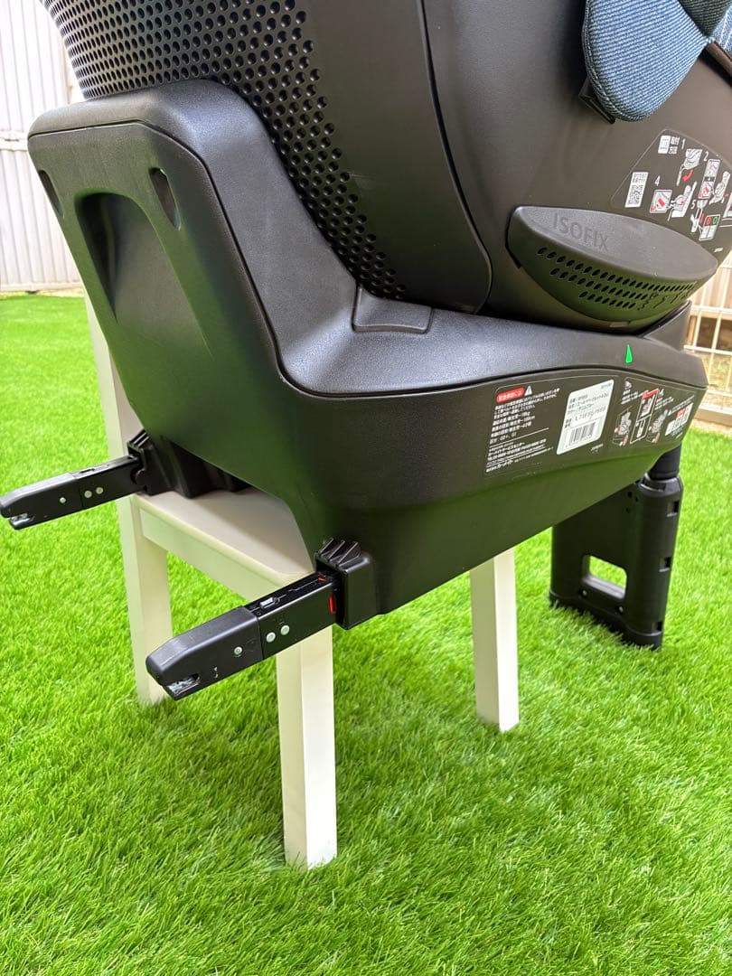 美品　AILEBEBE エールベベ　クルット4 oui ウィ　チャイルドシート