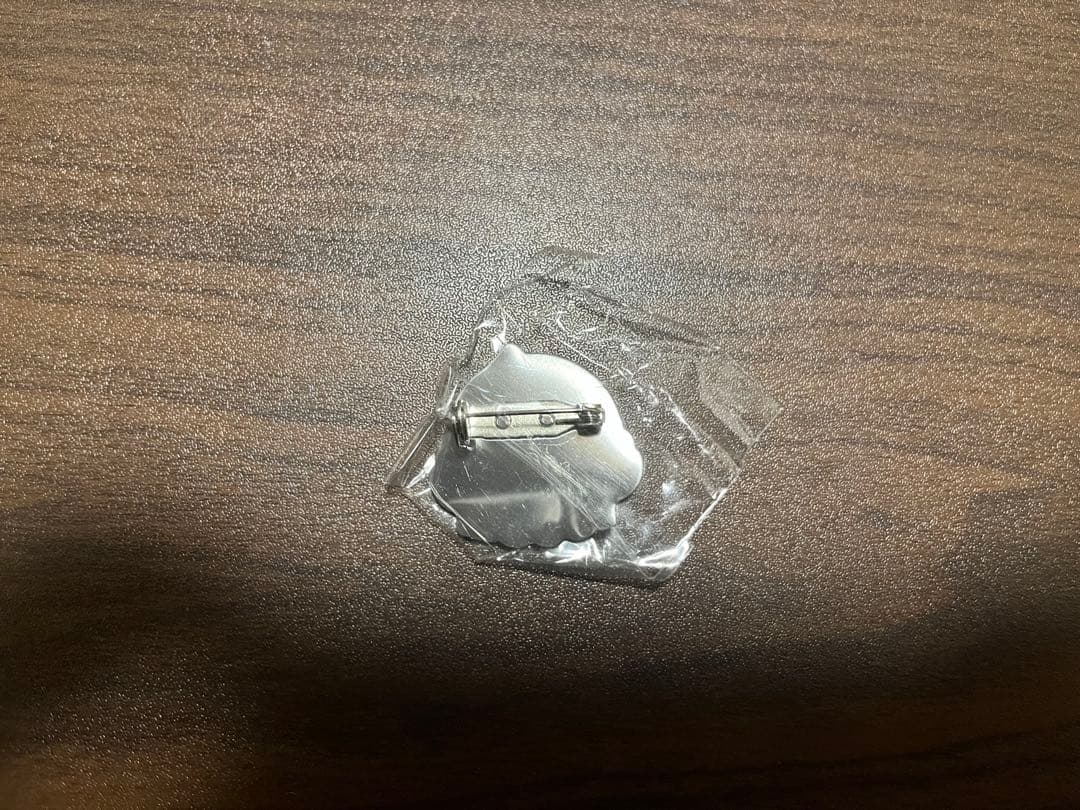 ドミノピザ dominospizza rarry 1000店舗記念 ピンバッジ - メルカリ