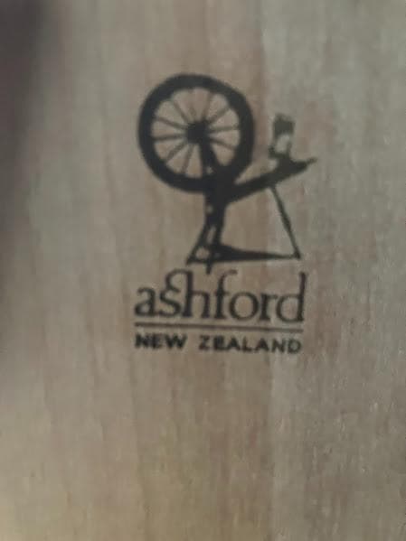 アシュフォード　紡毛機　糸車　紡ぎ車　トラディショナル