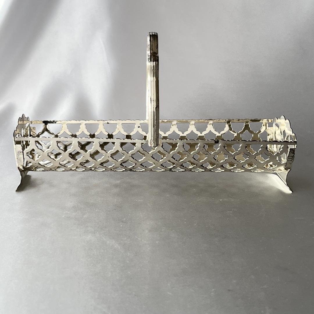 【QUEEN ANNE】 ビスケット / マカロンスタンド【シルバープレート】