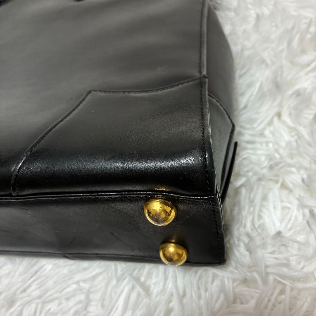 ヴィヴィアンウエストウッド　ビジネスバッグ　金オーブ　ブラック　レザー