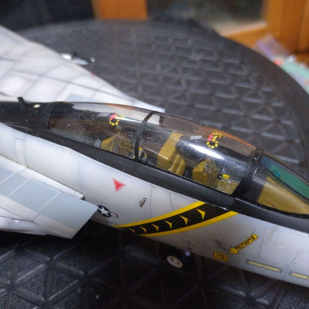 ハセガワ 1/48 F14トムキャット プラモデル塗装済み完成品