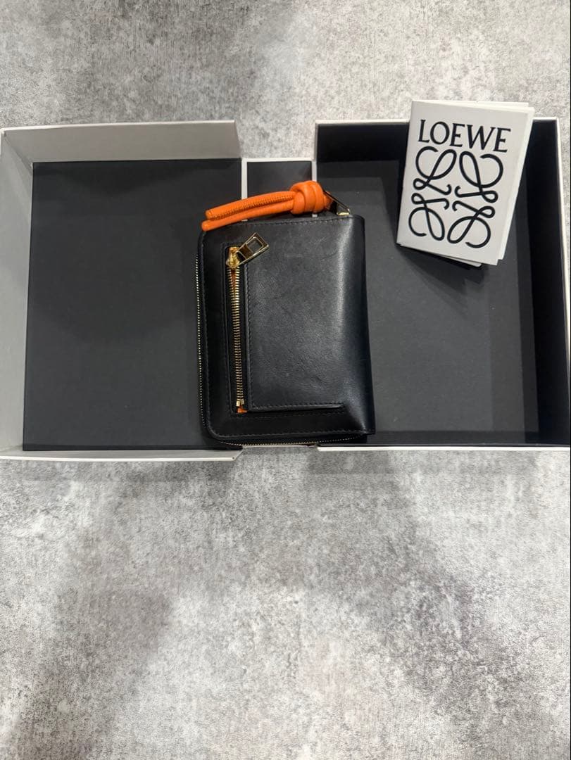 LOEWE レザーケース ブラック