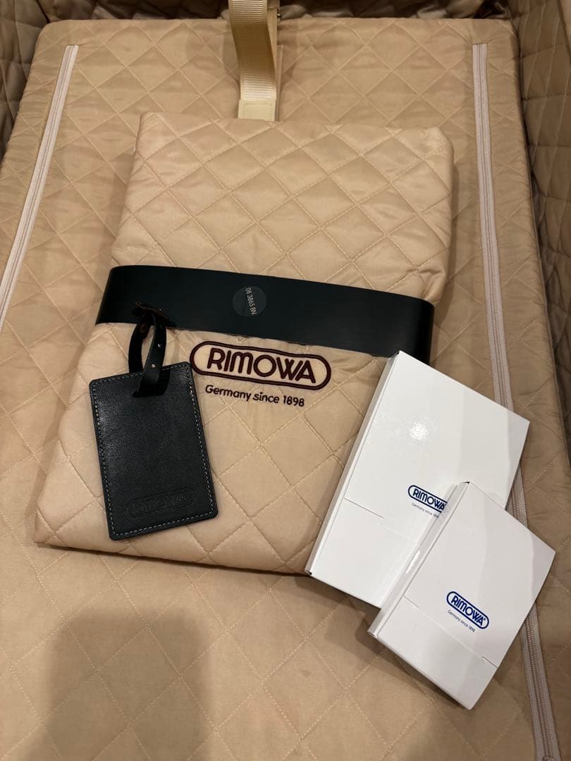 希少 新品未使用 RIMOWA BOSSA NOVA 77 E-Tag 94L - メルカリ