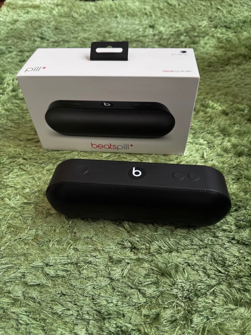 Beats Pill+ スピーカー　ビーツ　ワイヤレススピーカー アップル、BTスピーカー「Beats Pill+」にエイズ撲滅支援の(RED