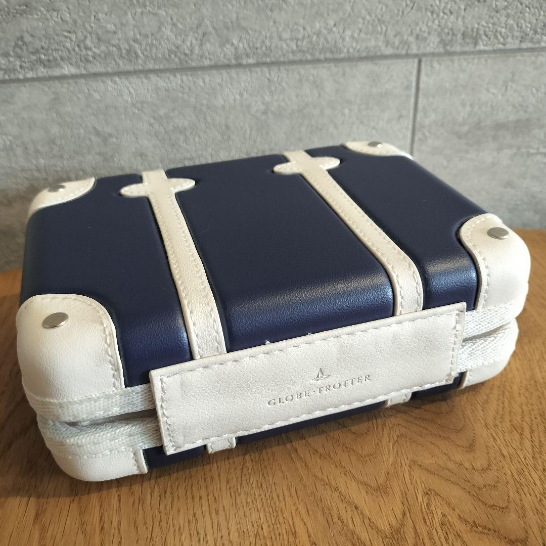 ANA グローブトロッター ファーストクラス ポーチ アメニティ 紺