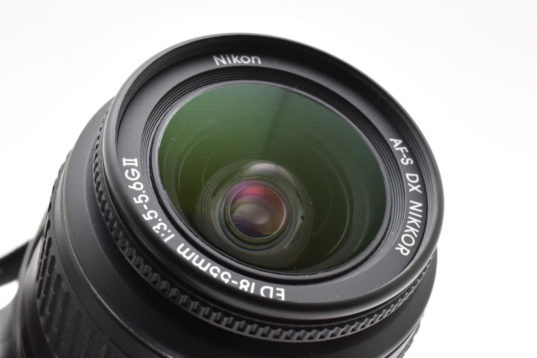 新品級 ニコン D40 18-55 f3.5-5.6 ショット1835 H028