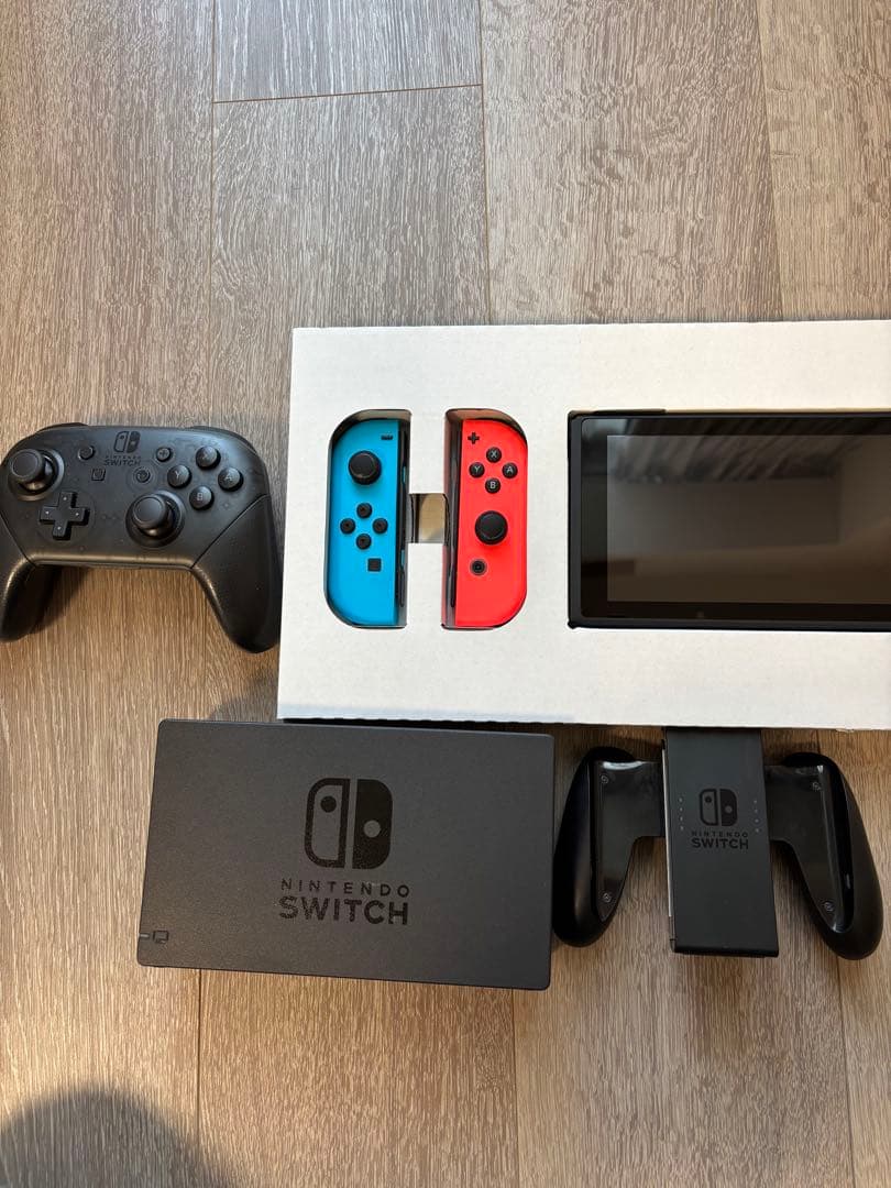 ニンテンドースイッチ本体＋プロコン