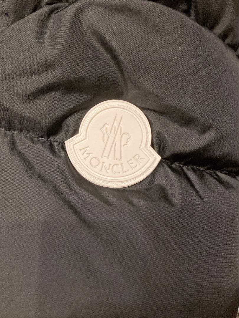 モンクレール　ダウン　キッズ