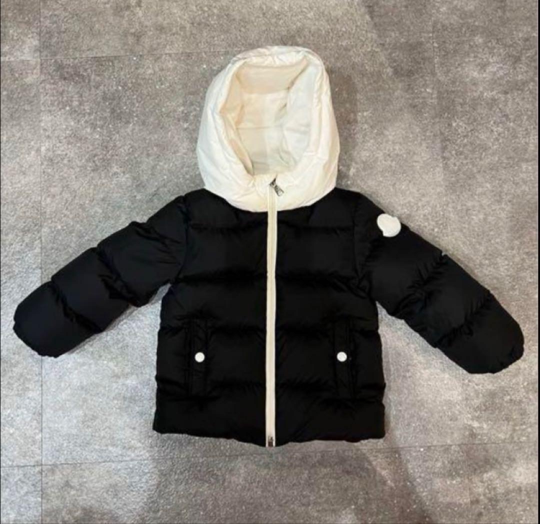 モンクレール　ダウン　キッズ