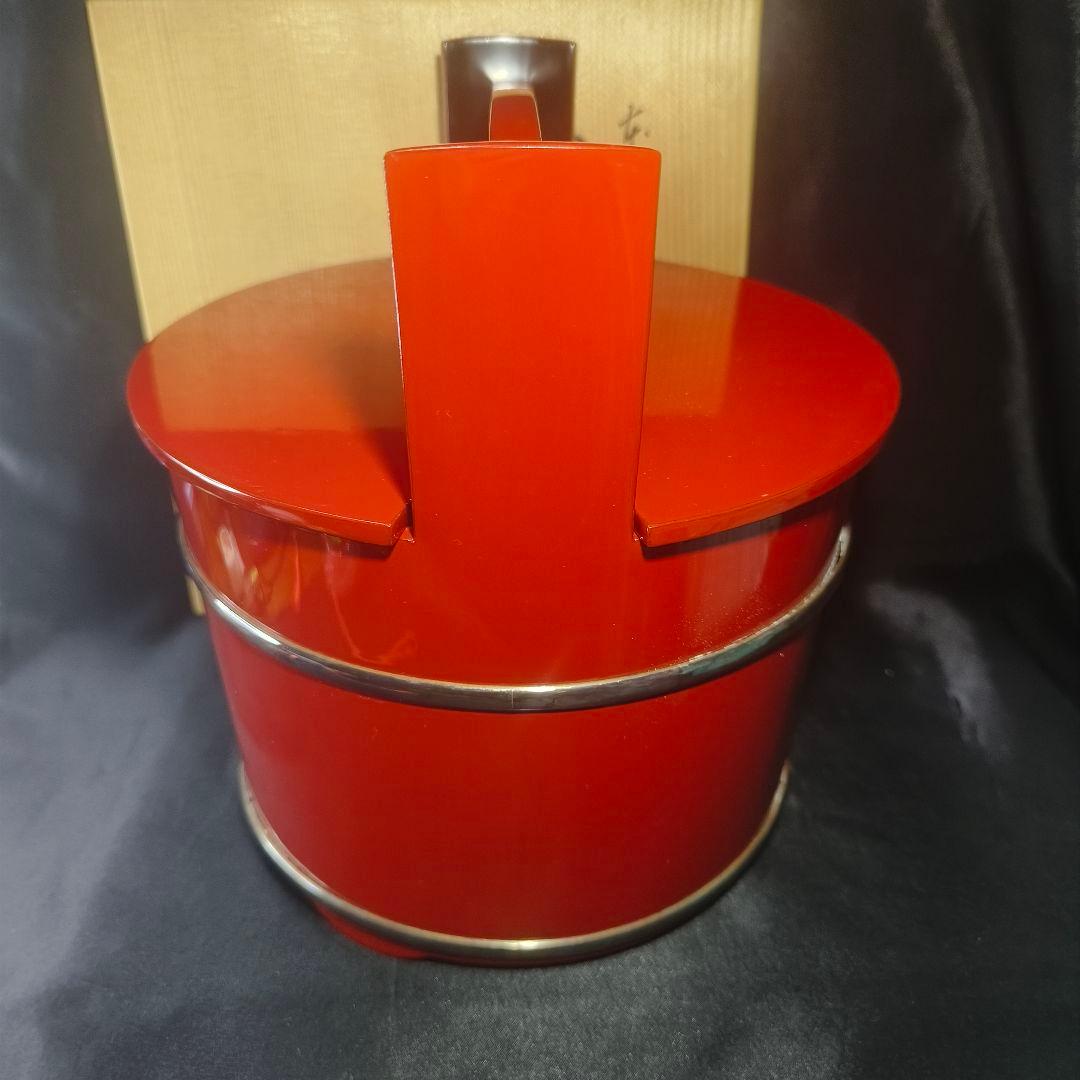 茶道具 塗師川瀬表完(作)本朱手桶水指 銀箍入 共箱 輪島塗 時代物 旧家