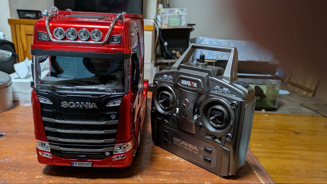 Scania 770 S V8 トラック 1/18箱難あり