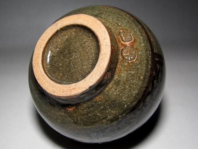 人間国宝 荒川豊蔵 黄瀬戸抹茶碗木製箱付き