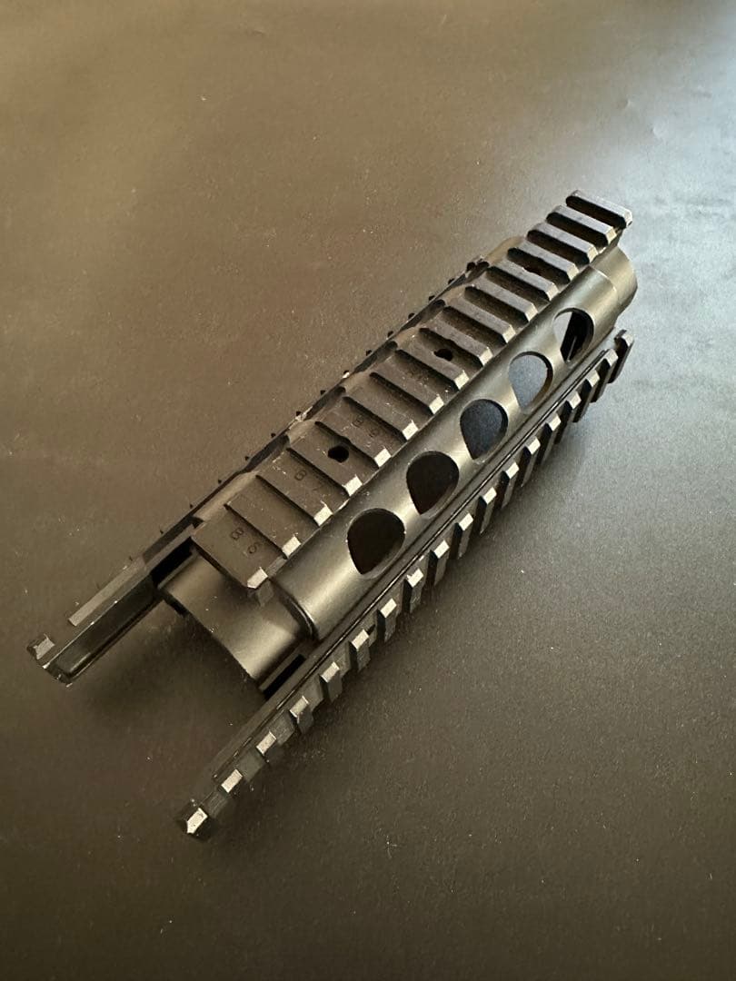 【年末セール/美品】東京マルイ純正 MP5用 金属ハンドガード3面 レール