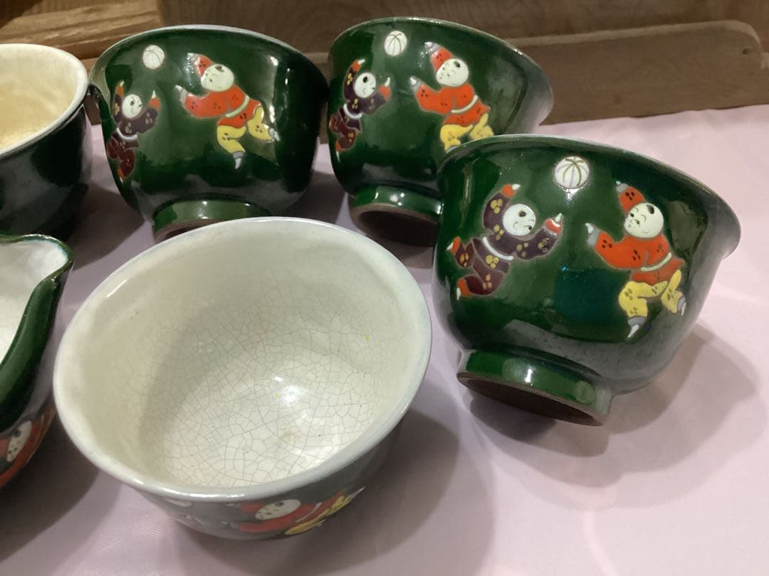 支那人形 萬古焼 茶道具セット 煎茶 緑色 陶器製 木箱 唐子の玉遊び
