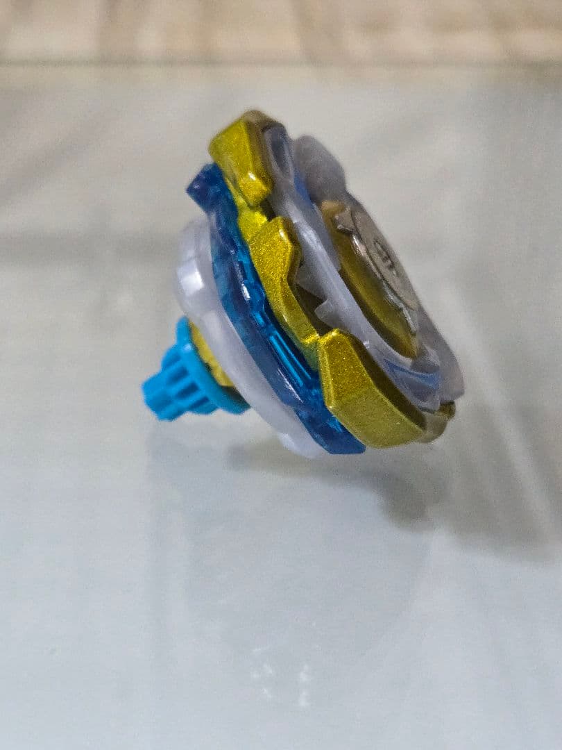 ワルキューレボルトS4-70V ベイブレードX レアベイゲットバトル