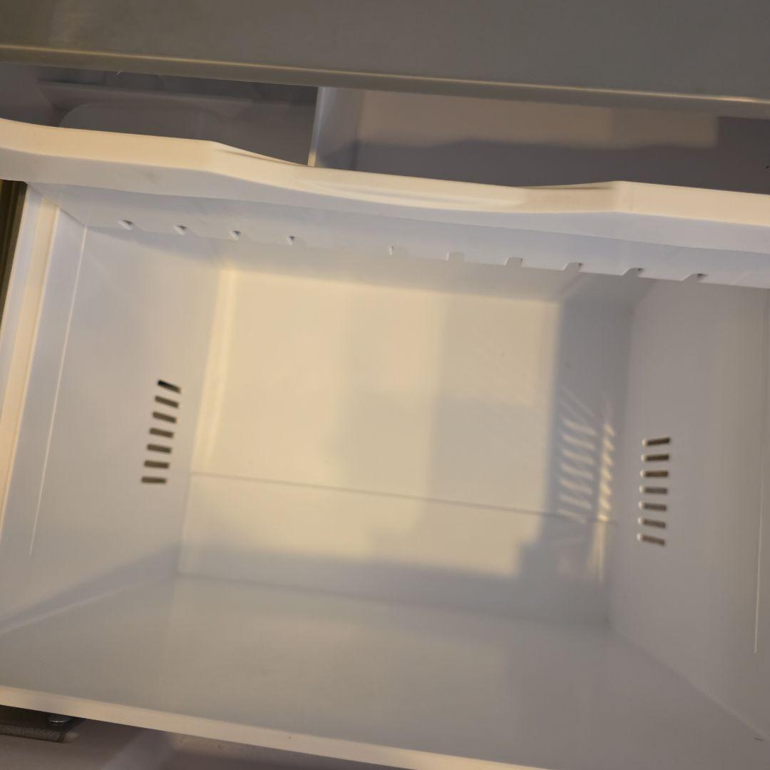 HITACHI 冷蔵庫 シルバー　R-K320GV