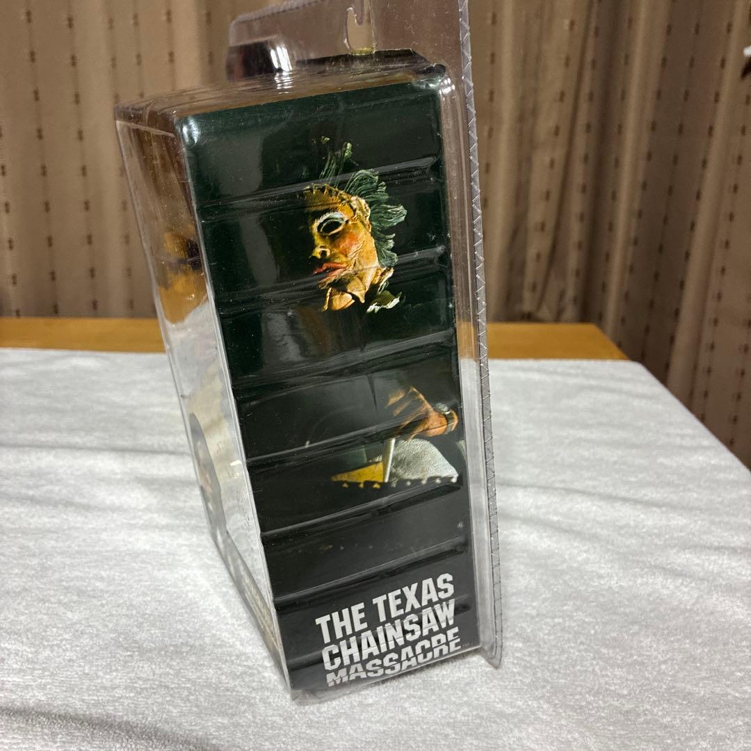 NECA Leatherface フィギュア