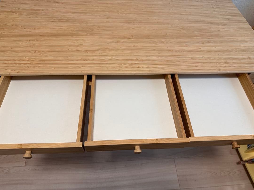 IKEA イケア　LILLÅSEN リルオーセン　デスク