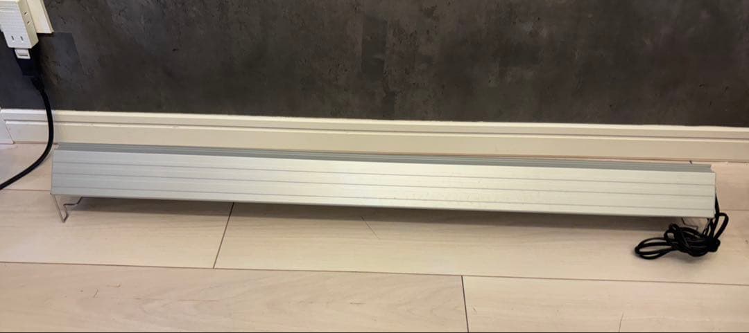 アクロ トライアングル LED グロウ 900 5000lm水草ライト