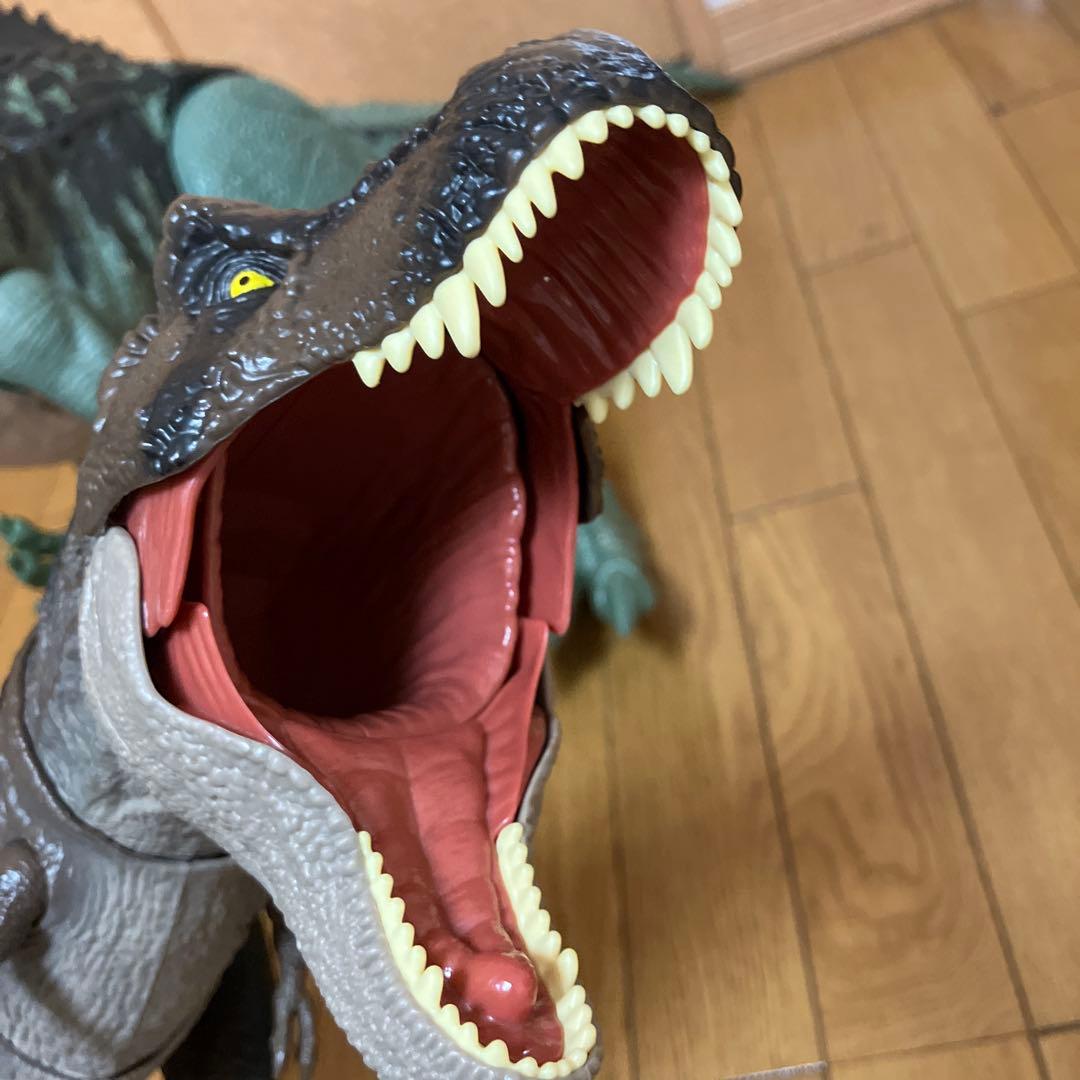 マテル ジュラシックワールド　スーパービッグギガノトサウルス　ティーレックス