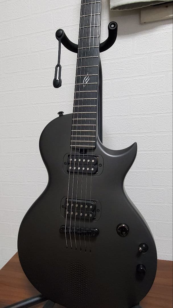 【傷あり】enya Nova go sonic ブラック Nova Go Sonic : Carbon Fiber Smart Electric Guitar