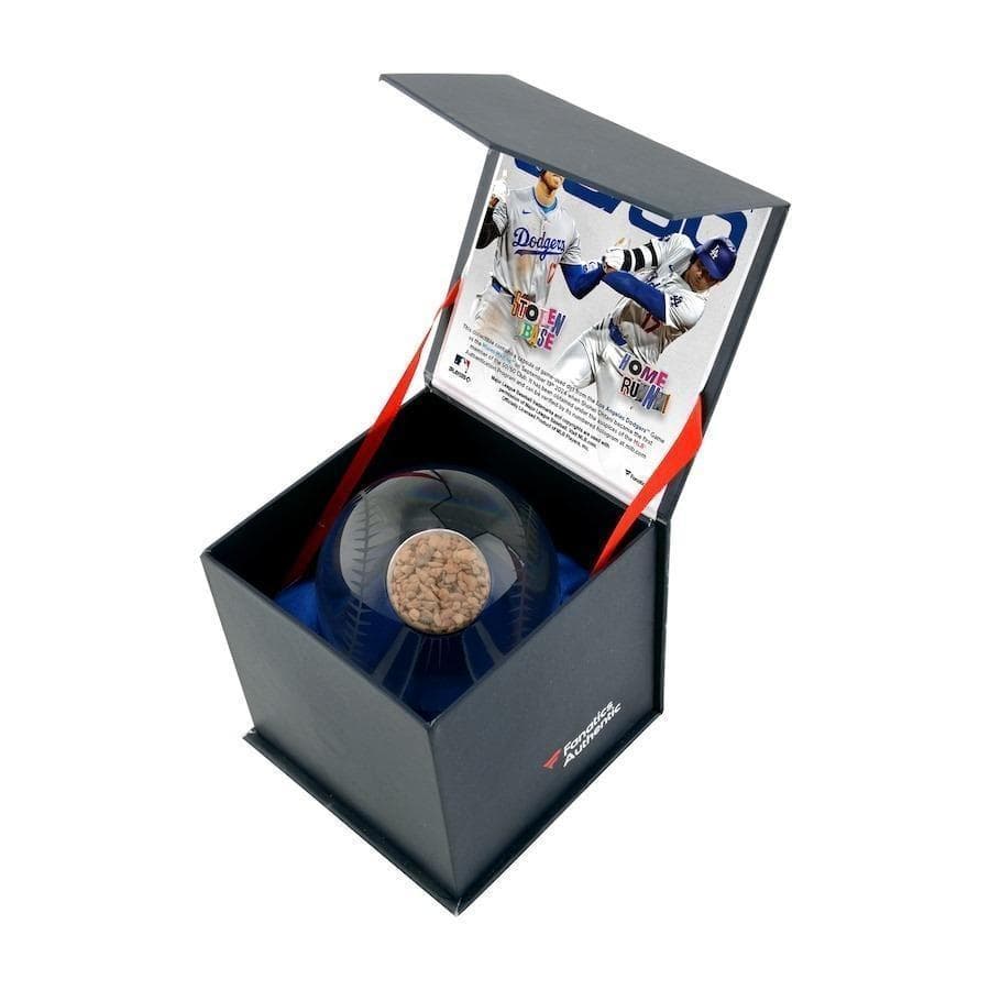 大谷翔平 50-50記念 クリスタル 野球ボール ゲーム使用済みの土付き