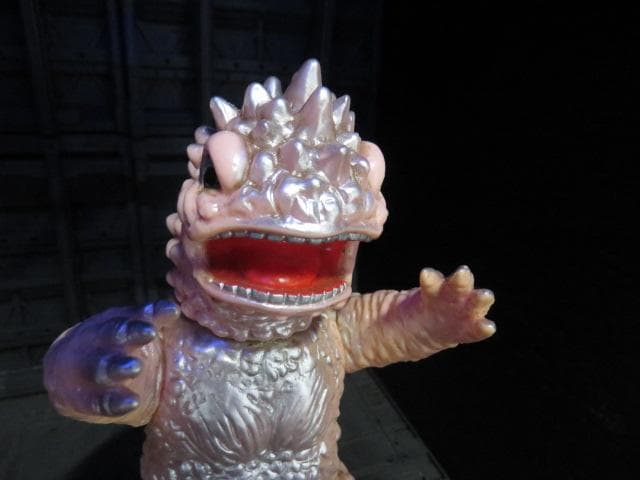 限定マグラーブルマァクマルサンマーミットぶたのはな