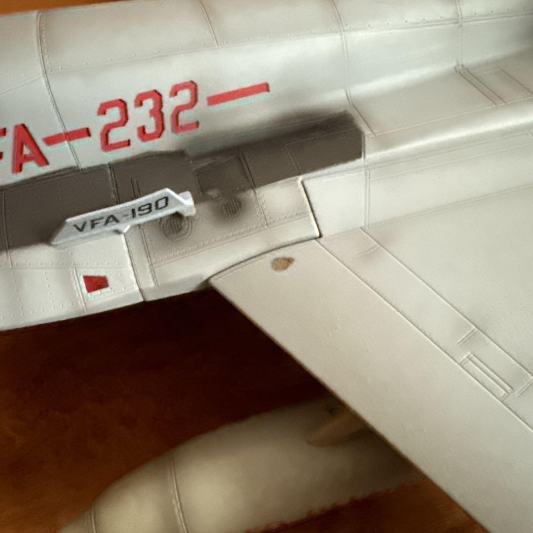 ELITE FORCE F/A-18 HORNET 1/18 スケールモデル