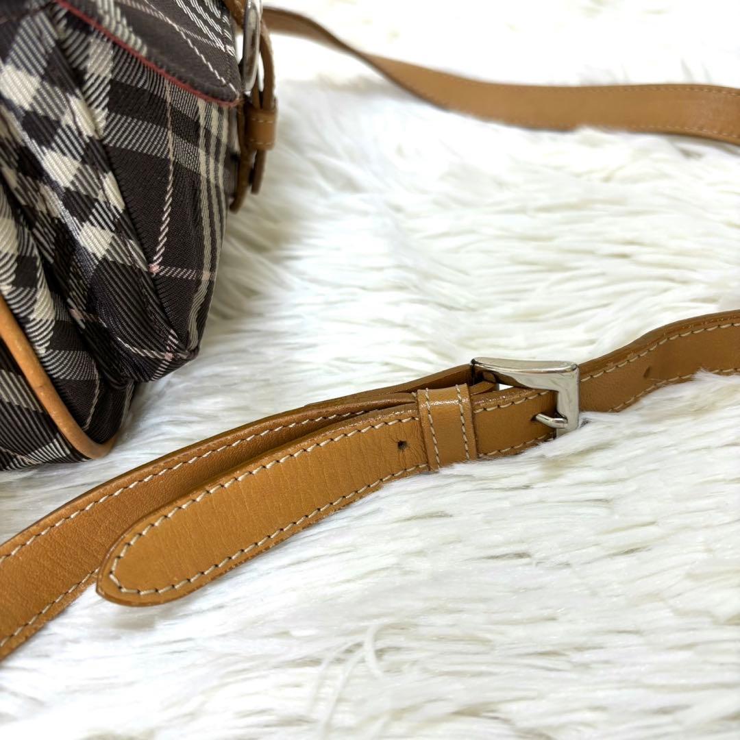 【美品】BURBERRY BLUE LABEL ショルダーバッグ ノバチェック