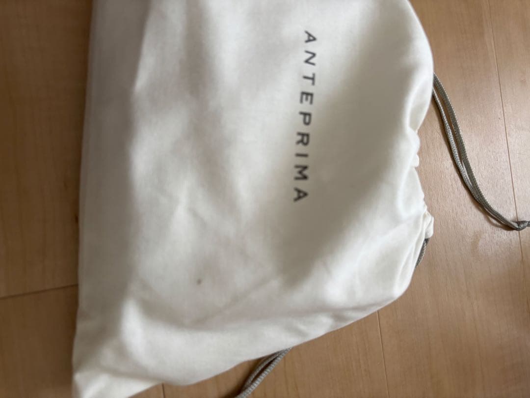 アンテプリマ　ルッケット　ミディアム　オーロラホワイト