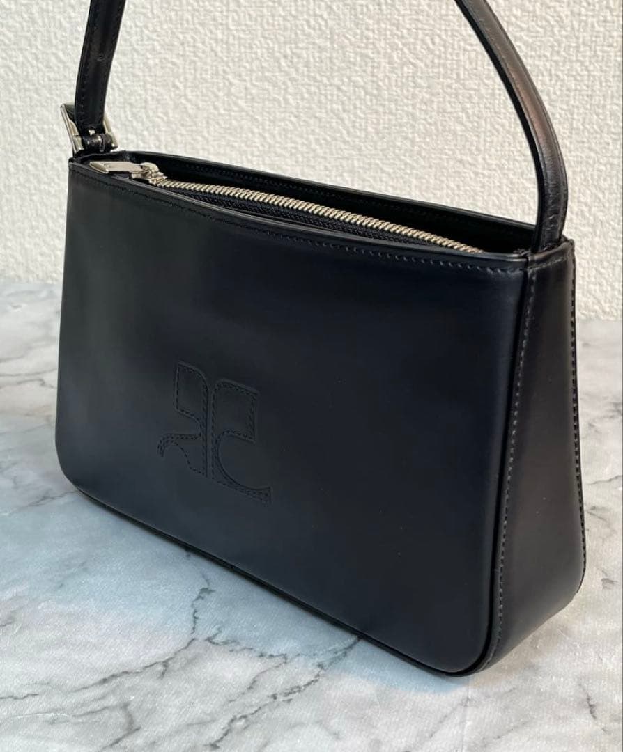 Courreges アクセサリーポーチ ハンドバッグ レザー 本革