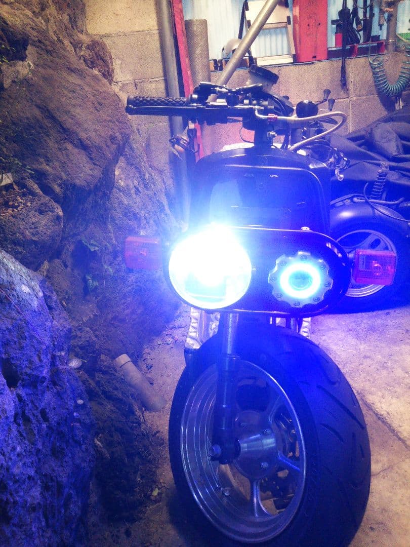 ズーマーヘッドライト デカ目 レジーアイ 中古セット ズーマー用 デカ