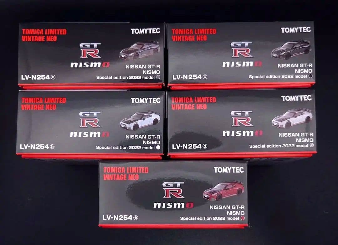 ミニカー TOMICALIMITEDVINTAGENEO NISSANGT-RNISMO