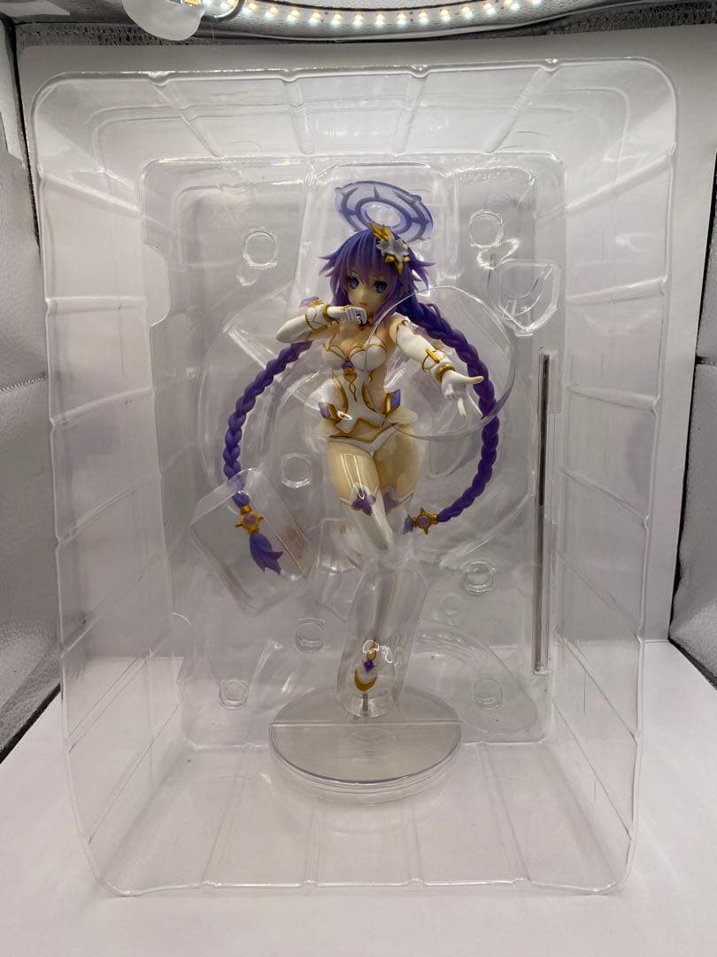 希少　電撃屋限定 カドカワ 1/7 四女神オンライン　パープルハート