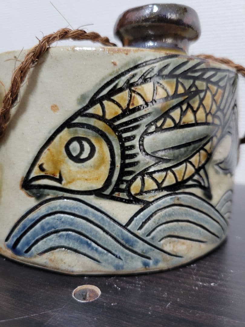 宮城智 壺屋焼魚図宝瓶 最大横幅約15cm