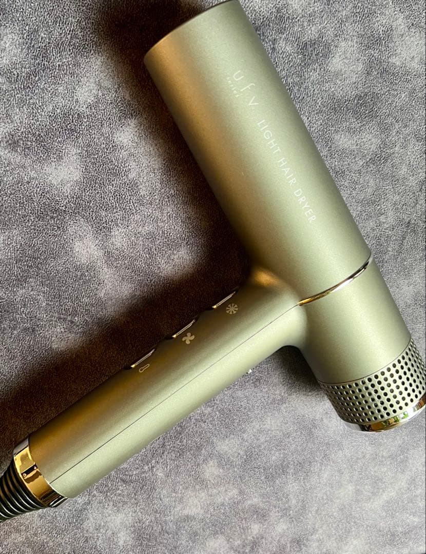 【美品】ufvライトヘアドライヤー