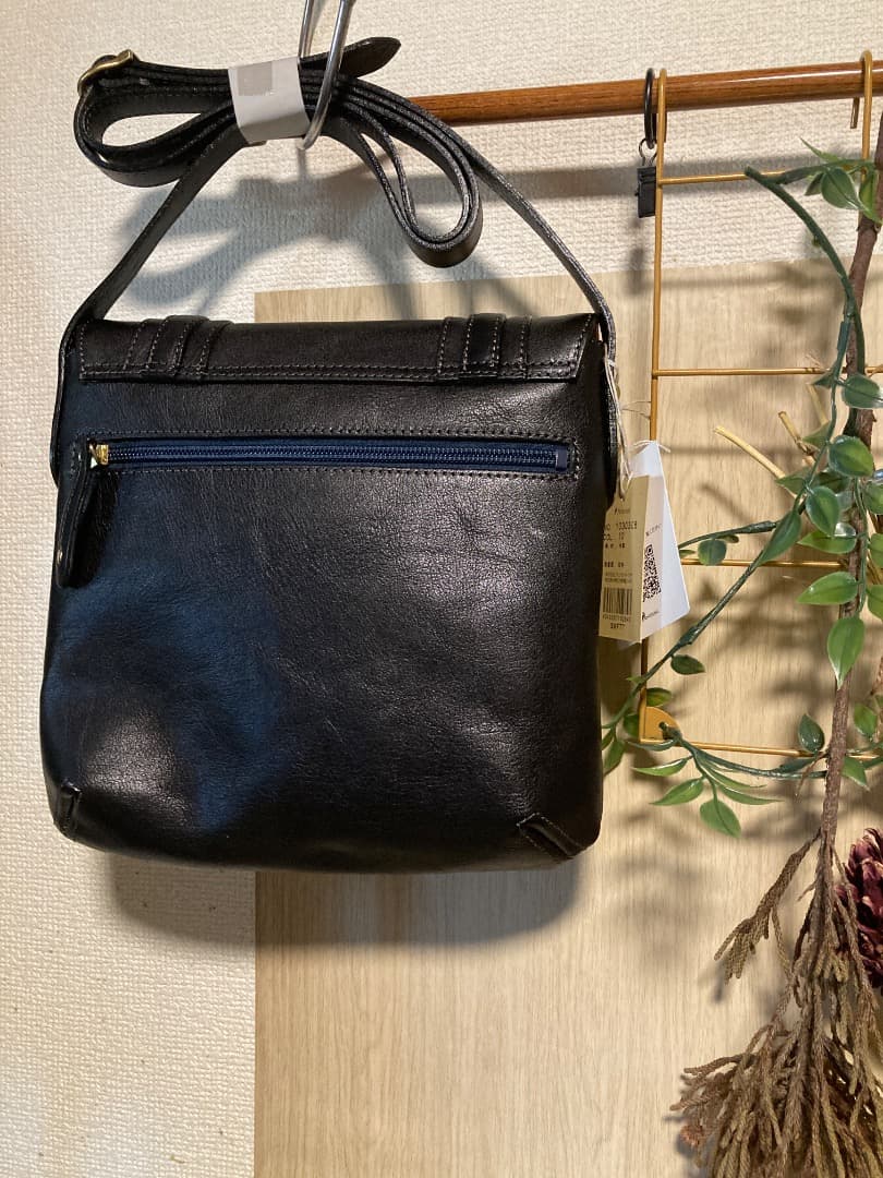 1／10までの特価！　Dakota ダブルベルトショルダーバッグ　黒