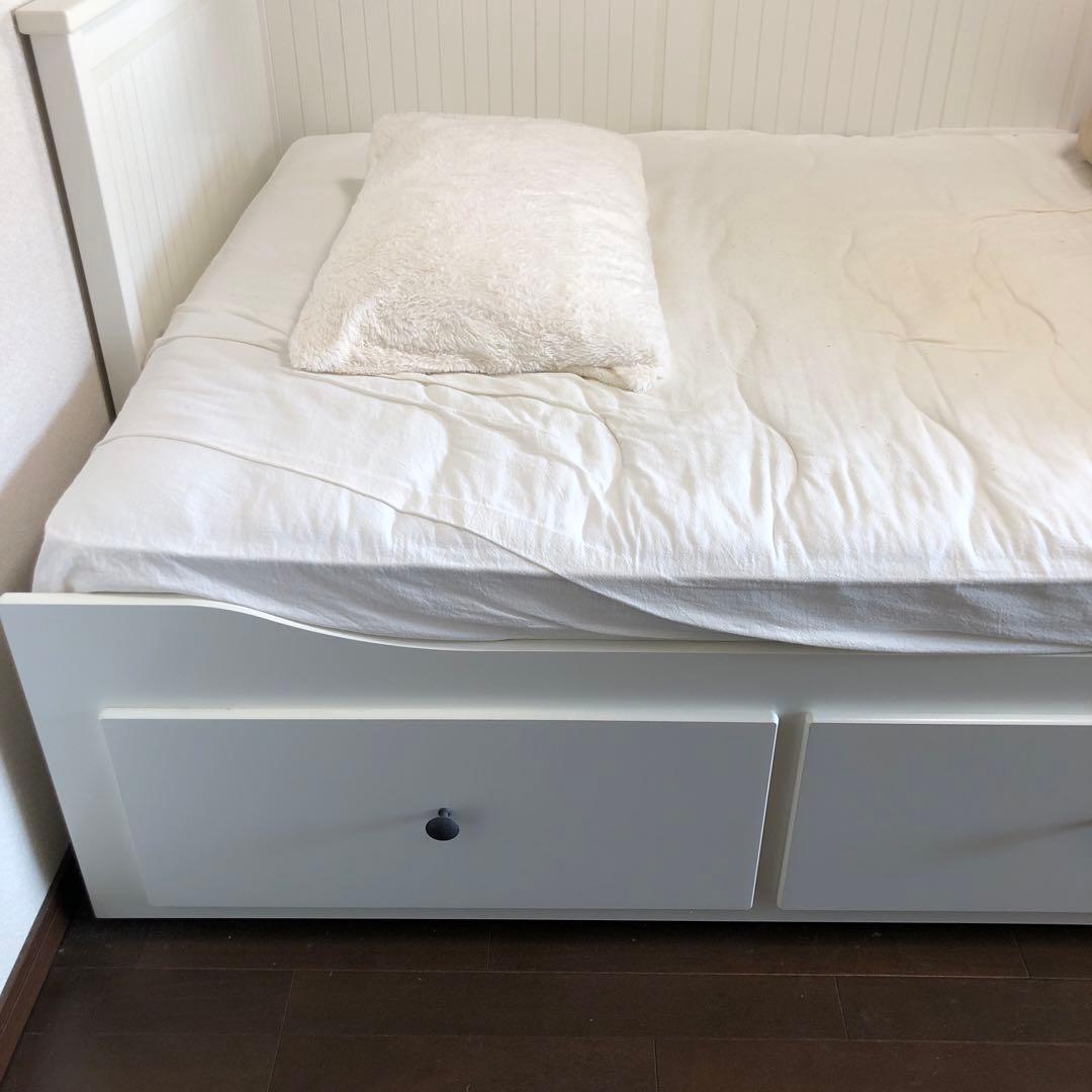 IKEAデスク、ベッドなど7点セット　大阪市中央区引き取り優先　サービス品あり