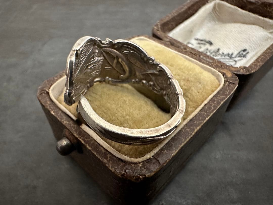 超希少　ヴィンテージ　リング　アンティーク　アメリカ　インディアン　シルバー