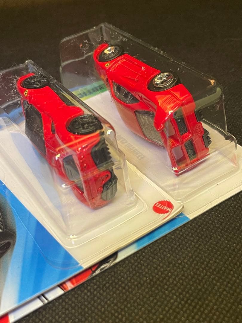 日本未発売 ホットウィール フェラーリ FERRARI ⚫︎F40 ⚫︎SF90