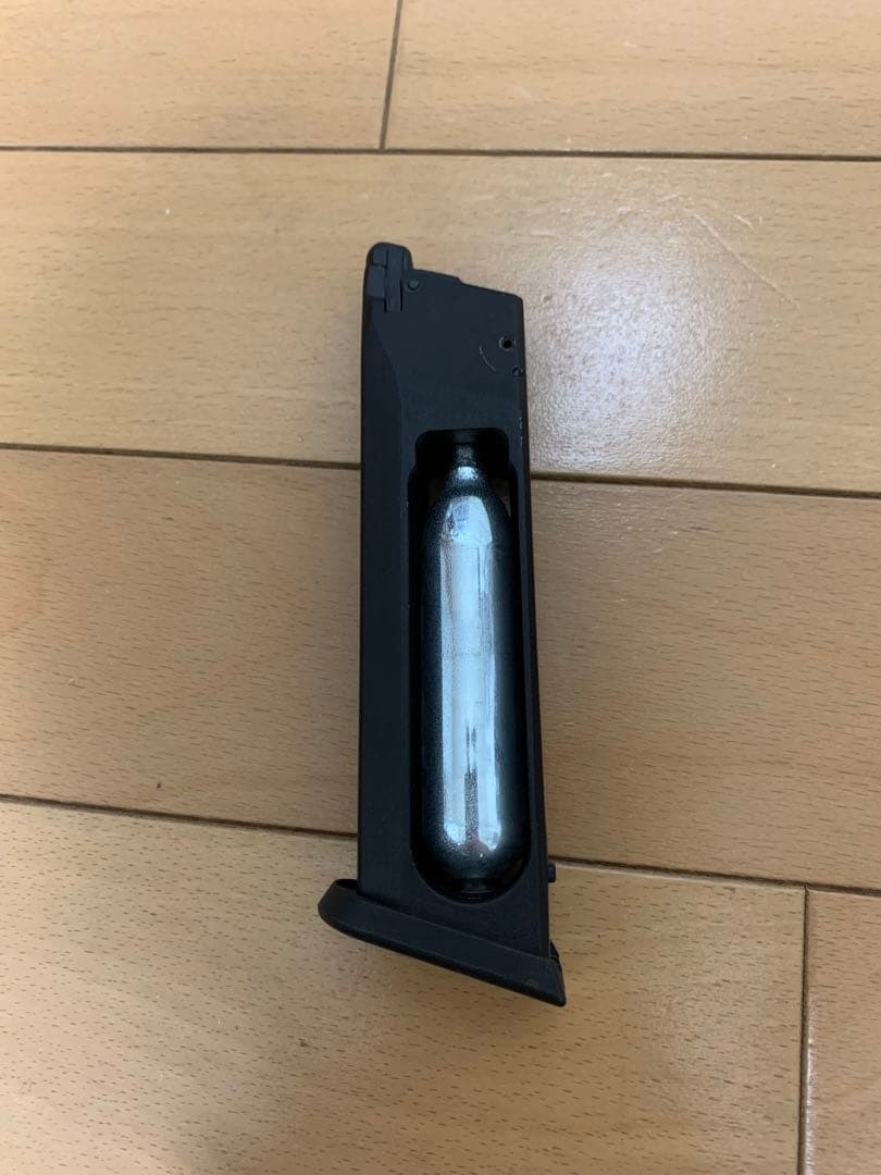 カーボンネイト Cz75 CO2 マガジン2本付き。 CZ75 2nd ver.専用 24連